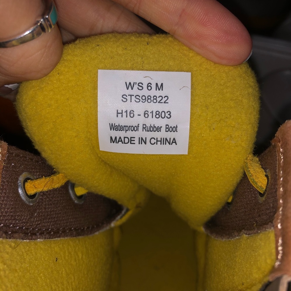 Waterproof/Saltproof Sperry Boot - Picture 6 of 11